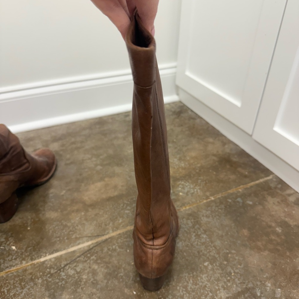 Women’s Frye Co. Rory Scrunch - Picture 4 of 13